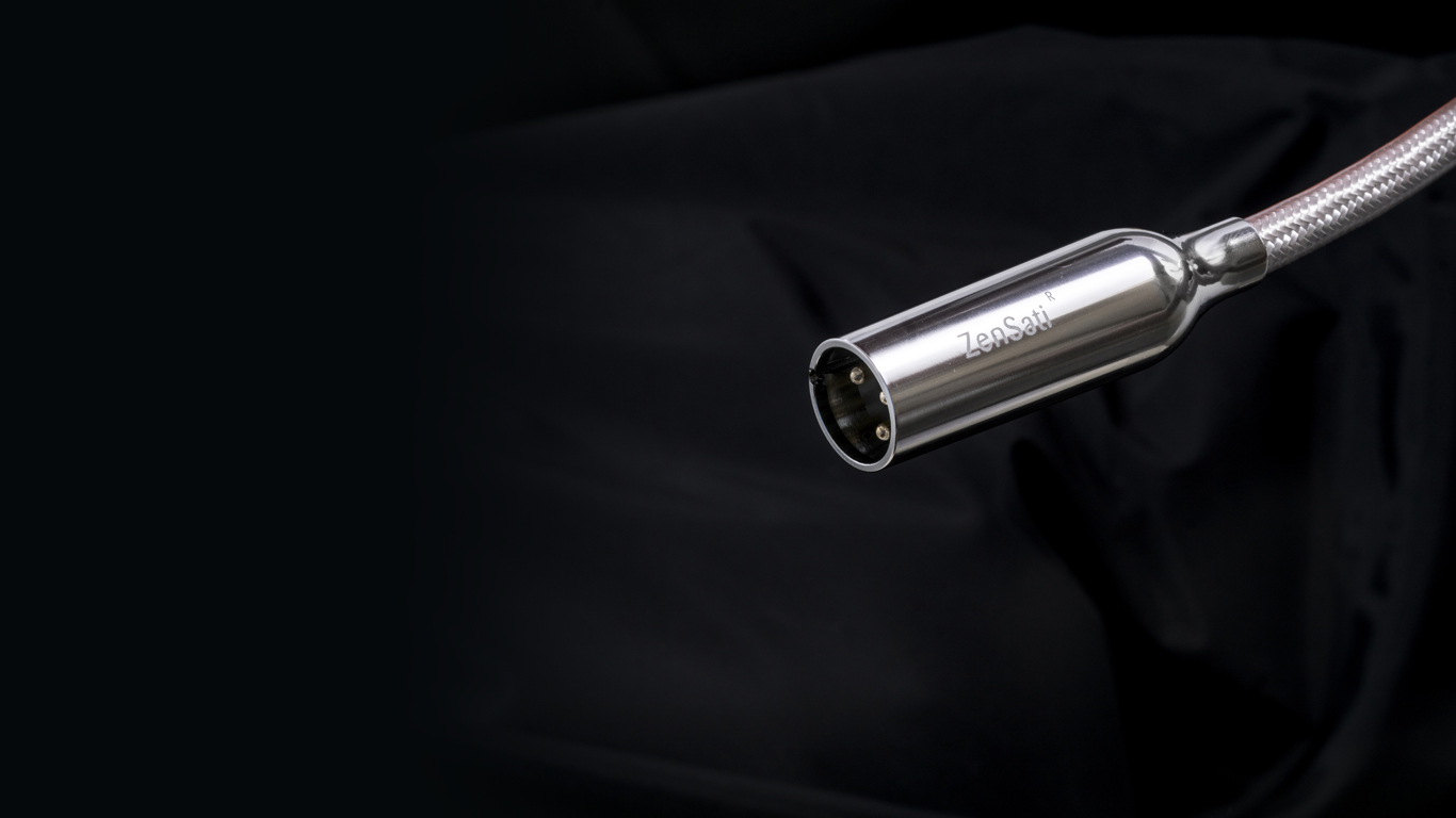 Authentica-XLR-male-2