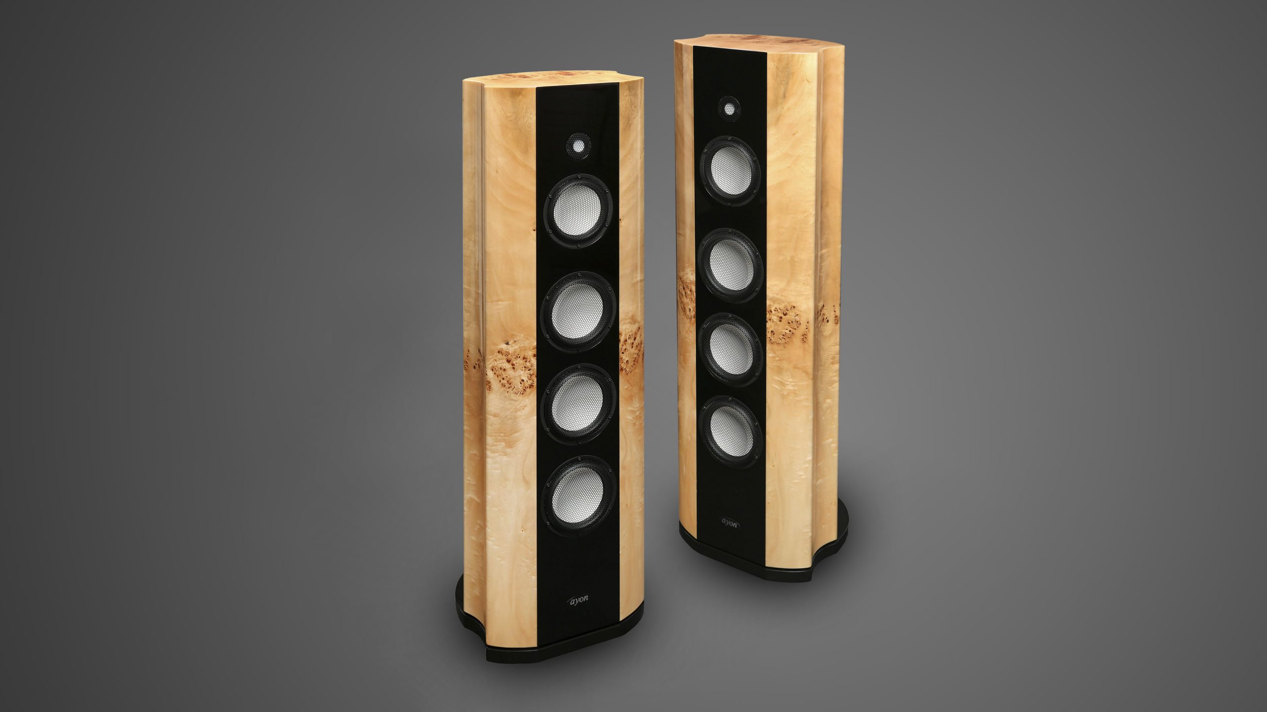 Ayon_Audio_-Black-Falcon_front_inner_right_4K-scaled