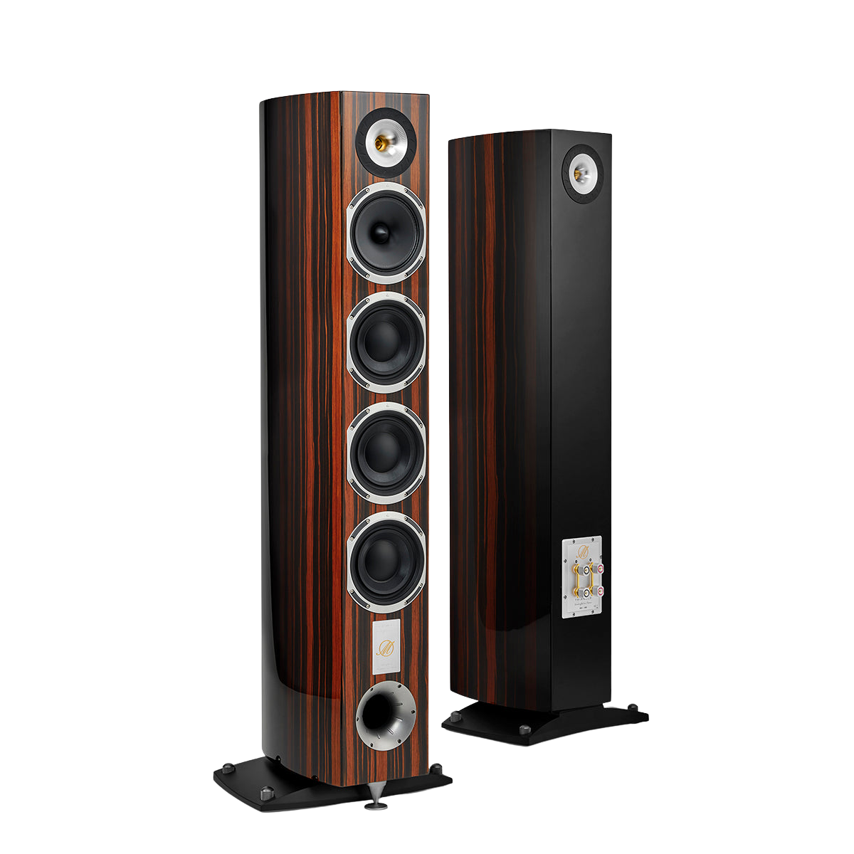 TRIANGLE_MAGELLAN_40TH_PICTURES_PACKSHOTS_QUATUOR_ZEBRANO_0127982_nobg