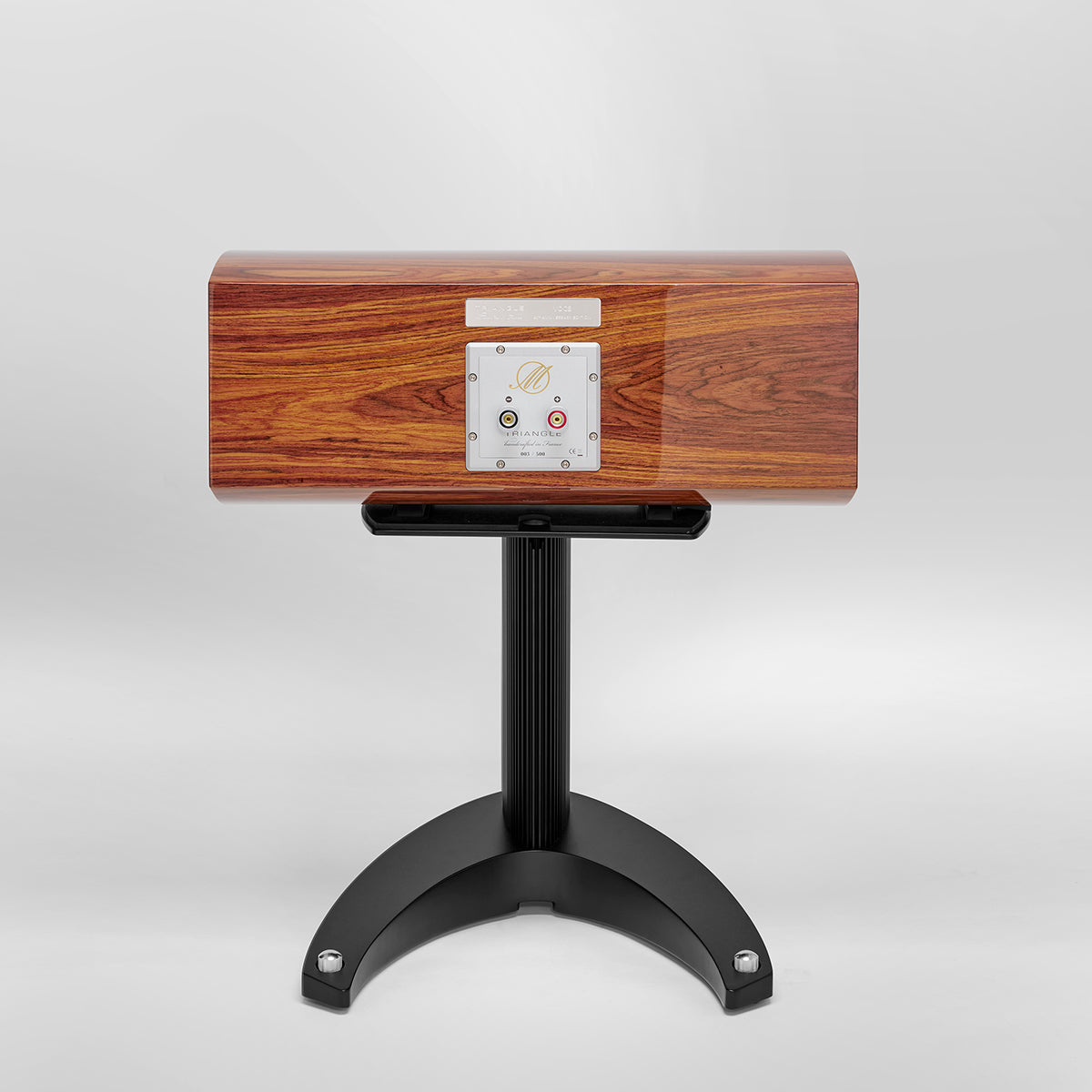 TRIANGLE_MAGELLAN_VOCE_PICTURE_PACKSHOT_GOLDEN-04